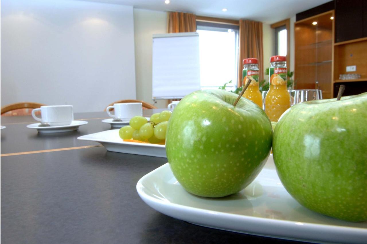Hotel Leipheim Sued Exteriör bild