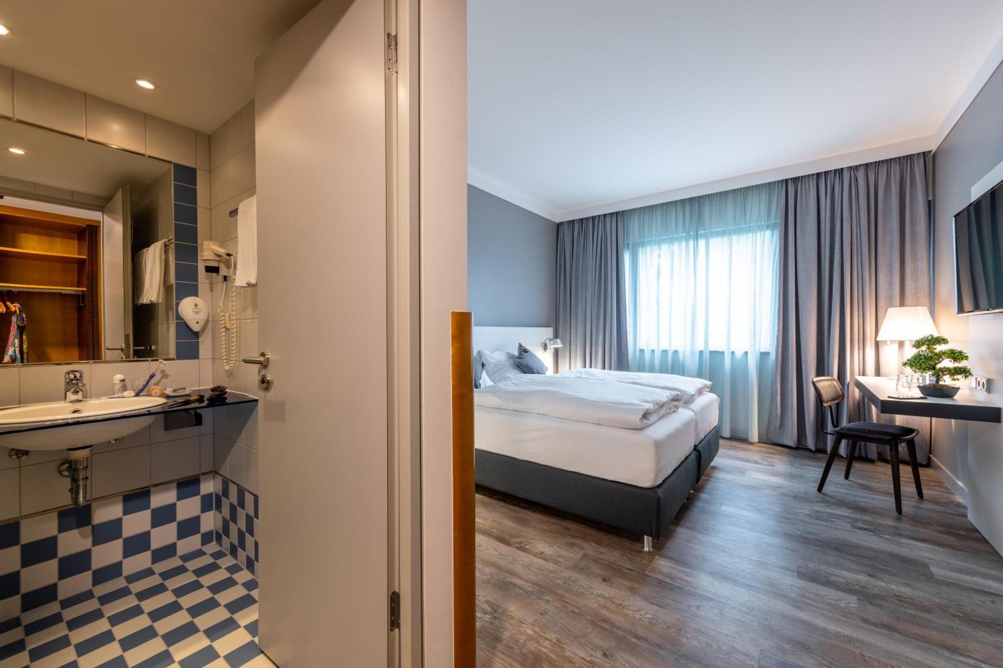 Hotel Leipheim Sued Exteriör bild