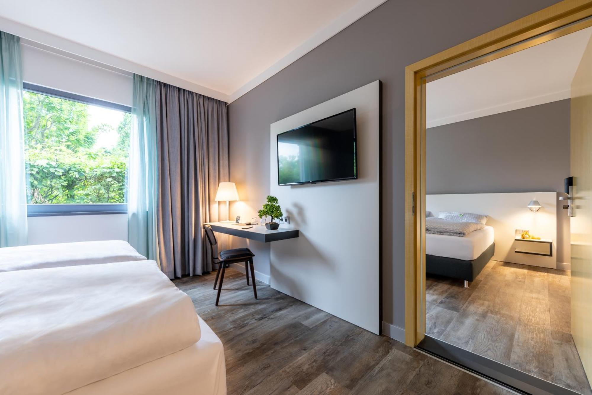 Hotel Leipheim Sued Exteriör bild