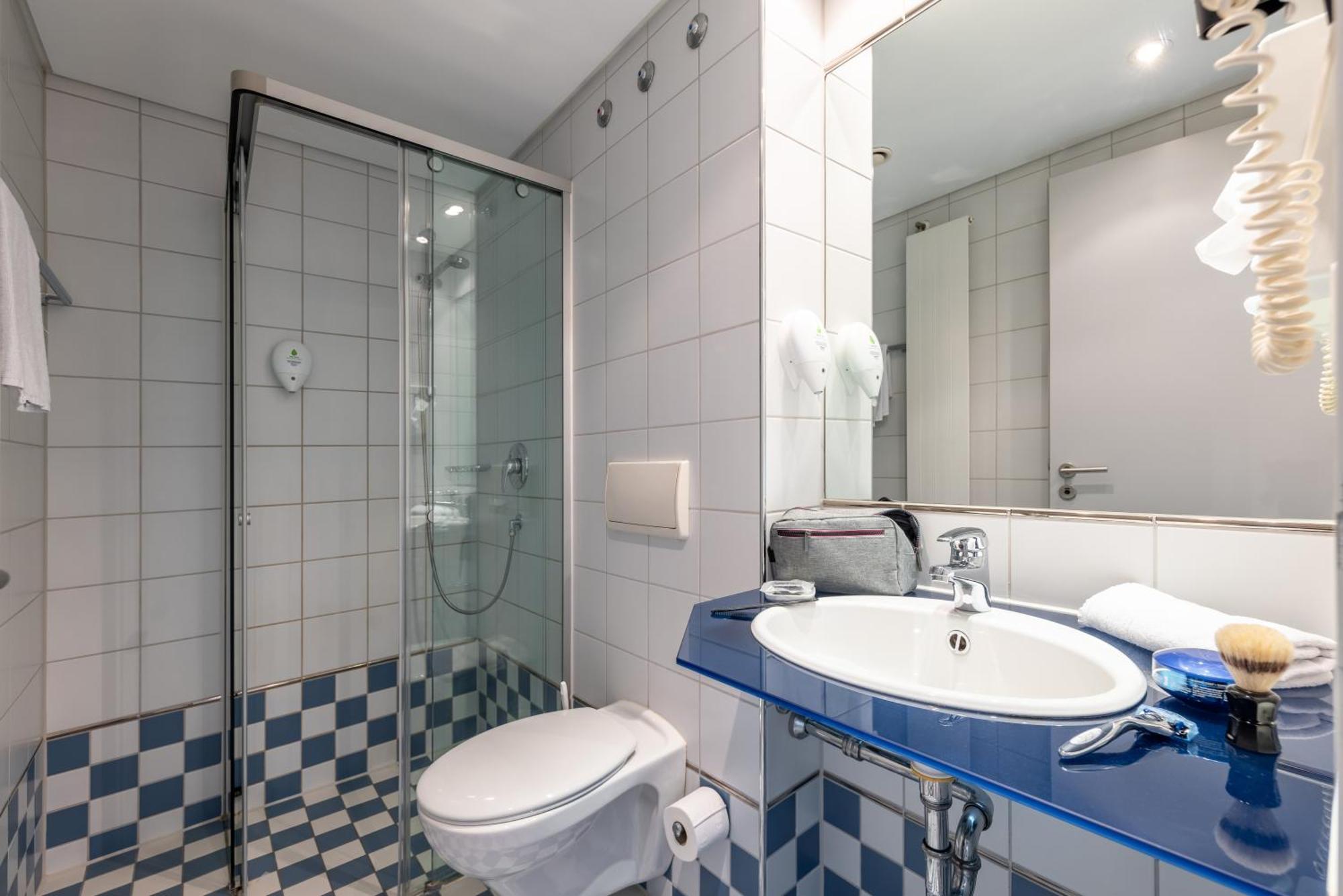 Hotel Leipheim Sued Exteriör bild