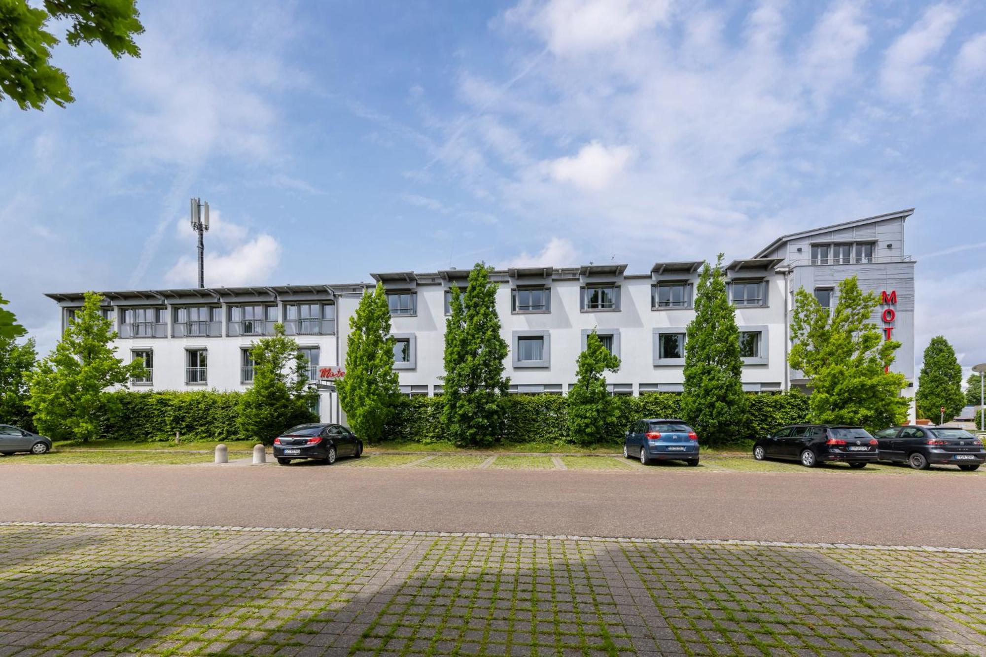 Hotel Leipheim Sued Exteriör bild